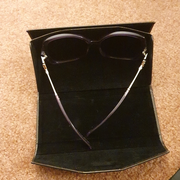 Lucky Leaf Square Oversized Purple Sunglasses - Picture 4 of 10